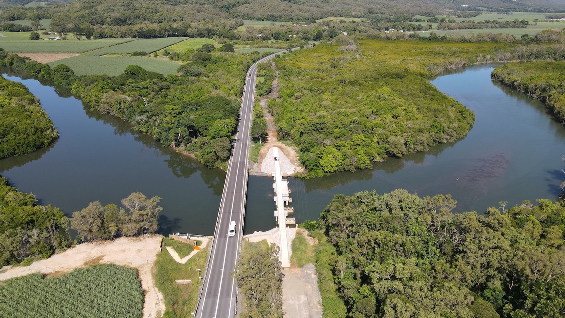 Roadworks at Mowbray Bridge: Work begins on access to pedestrian ...