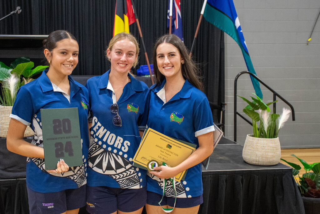 Neesha Bayne, Tahla Merrilees & Tilly Borzi (Year 12 students)